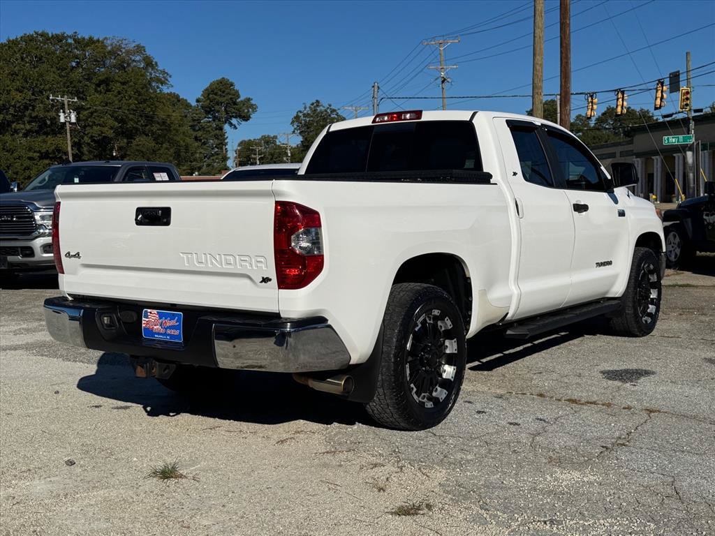 Used 2015 Toyota Tundra SR5 w/ SR5 Upgrade Package AWD/4WD image 3