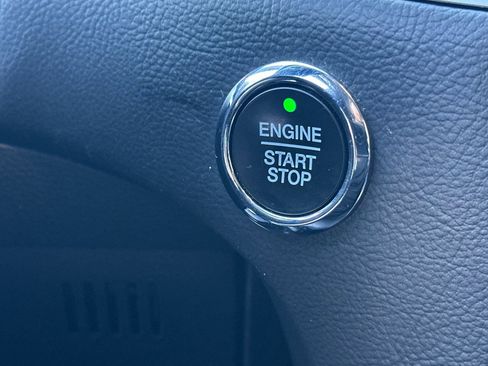 Used 2021 Ford Edge SEL image 26