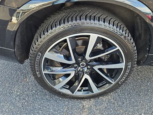 Used 2021 Volvo XC90 T8 Inscription Expression w/ Protection Package Premier image 32