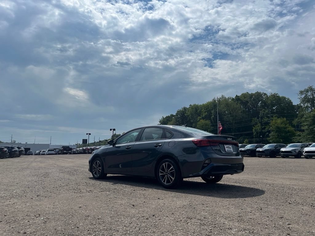 Used 2023 Kia Forte Sedan FWD image 6