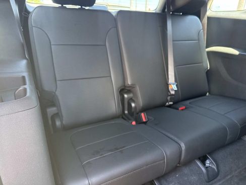 Used 2023 Chevrolet Traverse High Country w/ LPO, Floor Liner Package FWD image 9