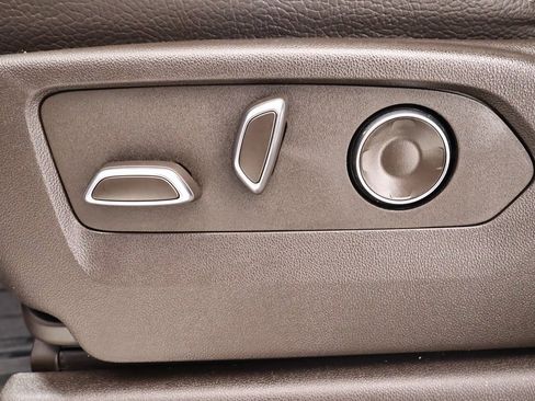 Used 2024 GMC Sierra 2500 Denali w/ Denali Reserve Package image 13