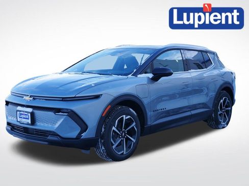 New 2026 Chevrolet Equinox EV LT image 9