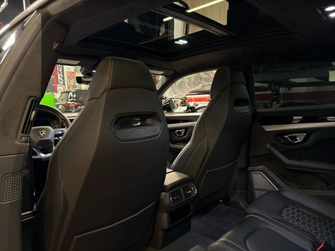 Used 2019 Lamborghini Urus image 23