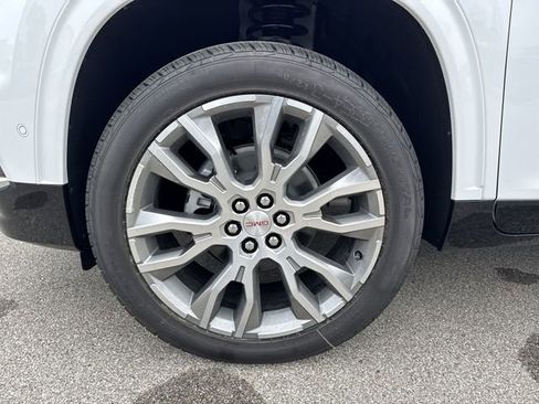 New 2026 GMC Acadia Denali w/ Super Cruise Package image 10