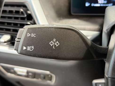 Used 2023 BMW X7 xDrive40i w/ Premium Package image 33