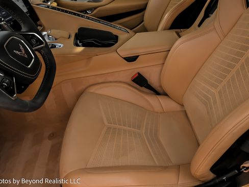 Used 2020 Chevrolet Corvette Stingray Premium Cpe w/ 3LT Preferred Equipment Group image 24