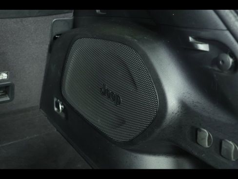 Used 2022 Jeep Cherokee Latitude Lux w/ Sun & Sound Group image 26