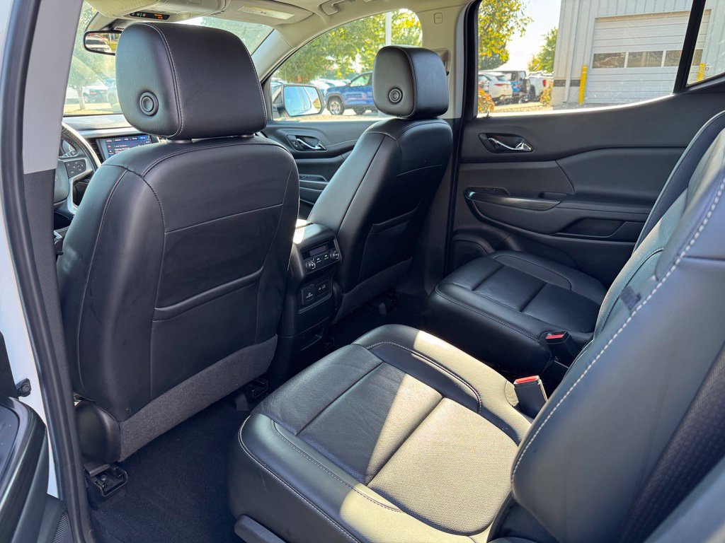 Used 2021 GMC Acadia SLT w/ Elevation Edition FWD image 12