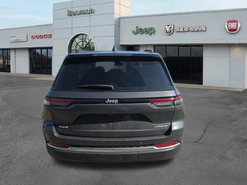 Used 2024 Jeep Grand Cherokee Laredo w/ Luxury Tech Group I AWD/4WD image 4