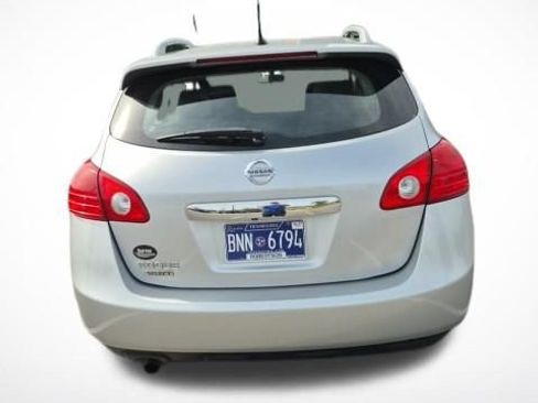 Used 2014 Nissan Rogue S w/ Convenience Package FWD image 6