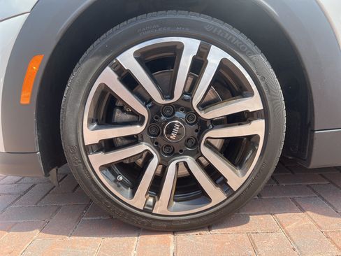 Used 2023 MINI Cooper S FWD image 13