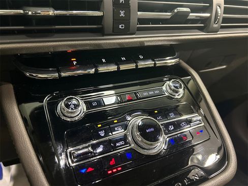 Certified 2022 Lincoln Corsair AWD w/ Premium Package image 17