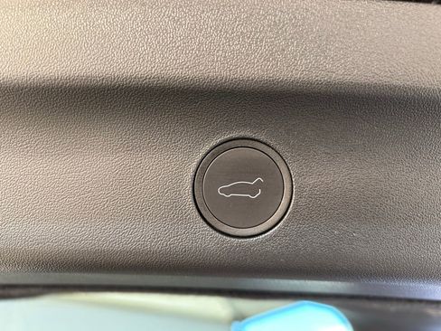 Used 2025 Tesla Model Y Long Range image 12