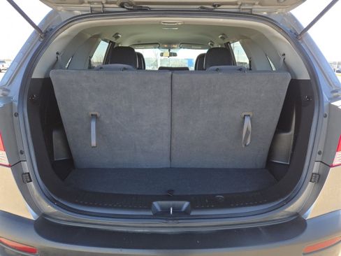 Used 2011 Kia Sorento EX image 16