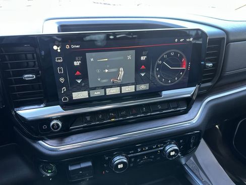 Used 2024 GMC Sierra 2500 SLT w/ SLT Premium Package image 18