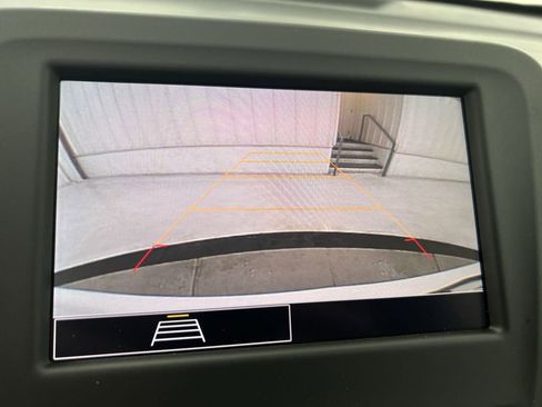 Used 2022 Chevrolet Equinox LS w/ LS Convenience Package image 14