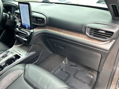 Used 2021 Ford Explorer Platinum w/ Equipment Group 601A image 26