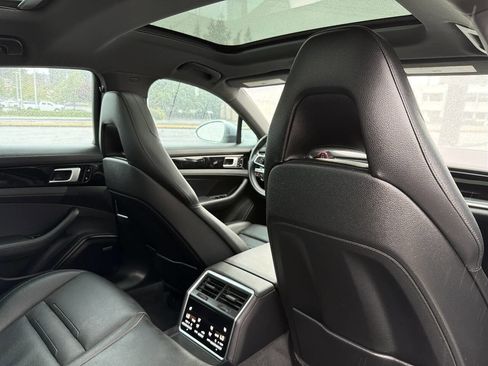 Used 2018 Porsche Panamera 4 AWD/4WD image 23
