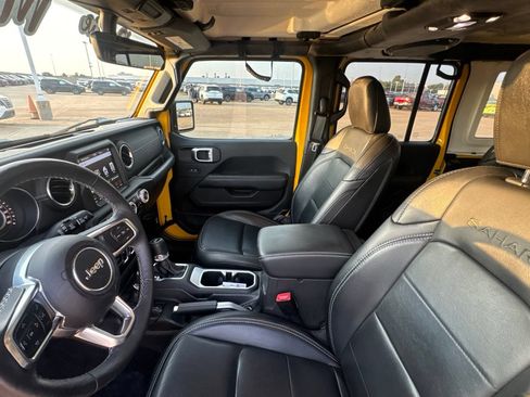 Used 2019 Jeep Wrangler Unlimited Sahara AWD/4WD image 38