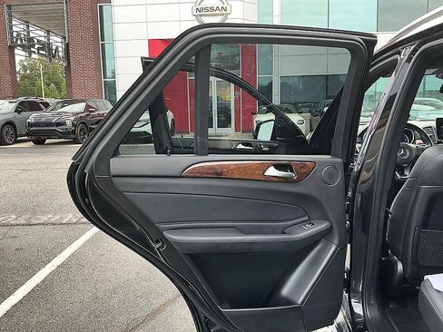 Used 2016 Mercedes-Benz GLE 350 4MATIC image 21