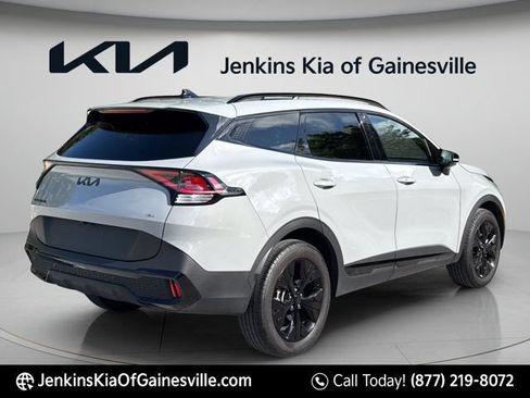 Used 2025 Kia Sportage X-Line AWD/4WD image 3