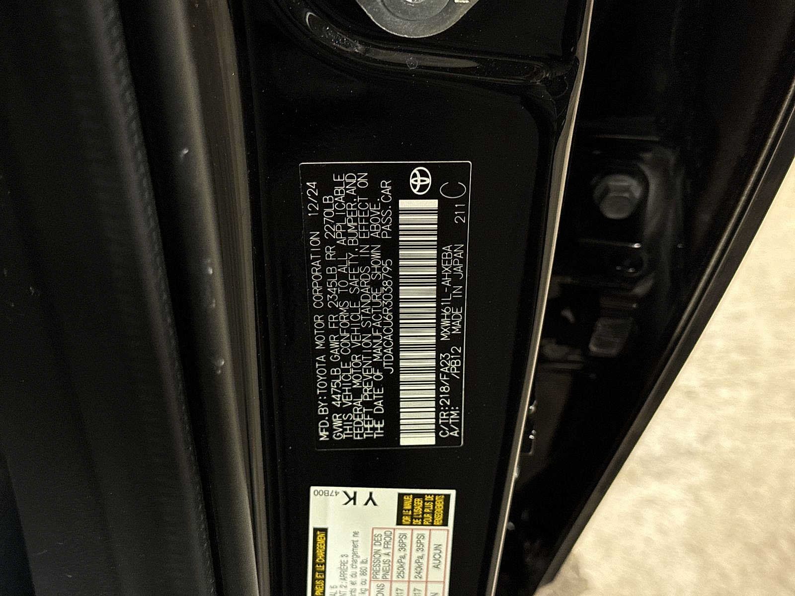 Used 2024 Toyota Prius Prime FWD image 14