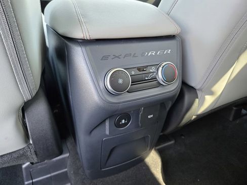 New 2026 Ford Explorer Active w/ Active Comfort Package AWD/4WD image 21