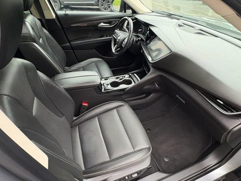 Used 2021 Buick Envision Essence w/ Sport Touring Package AWD/4WD image 30