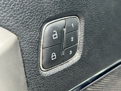 Used 2019 Ford F150 Lariat AWD/4WD image 17