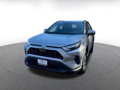 Used 2025 Toyota RAV4 XLE image 7