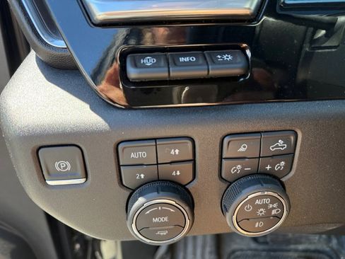 Certified 2025 Chevrolet Silverado 2500 LTZ w/ LTZ Plus Package AWD/4WD image 20