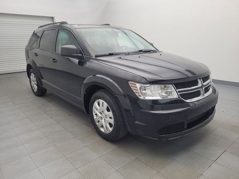 Used 2019 Dodge Journey SE image 13