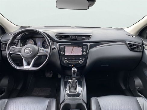 Used 2022 Nissan Rogue Sport SL image 16