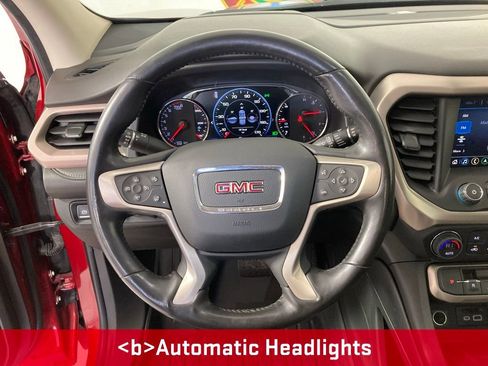 Used 2022 GMC Acadia Denali w/ Denali Technology Package image 8
