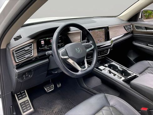 Used 2024 Volkswagen Atlas SEL Premium R-Line AWD/4WD image 21