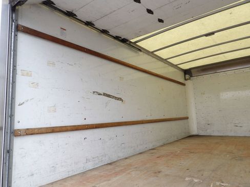 Used 2019 GMC Savana 3500 Extended w/ Driver Convenience Package image 34