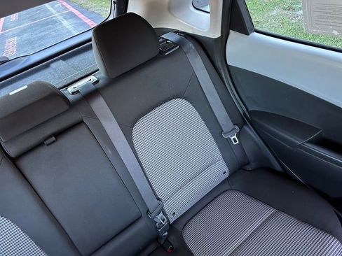 Used 2019 Hyundai Kona SE image 37