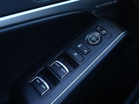 Used 2023 Acura Integra A-Spec image 32