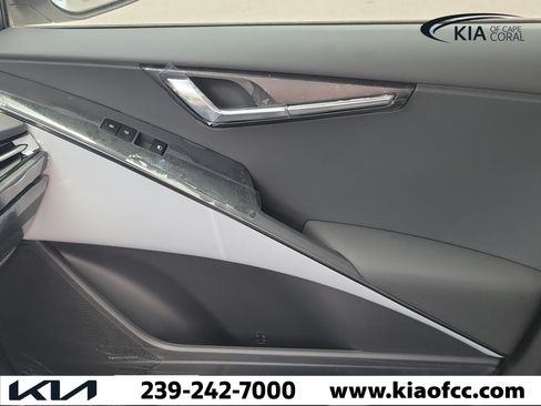 New 2026 Kia Niro EX w/ EX Premium Package FWD image 30