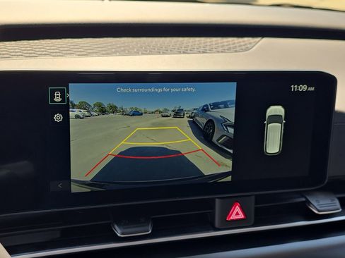 New 2026 Kia Carnival FWD image 23