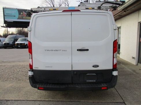 Used 2019 Ford Transit 250 130 Low Roof image 7