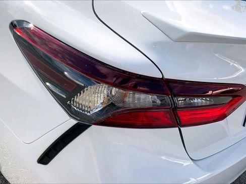 Used 2023 Toyota Camry SE image 27