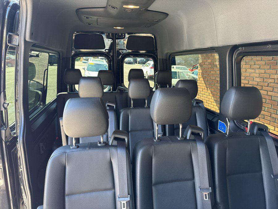 Used 2020 Mercedes-Benz Sprinter 2500 image 21