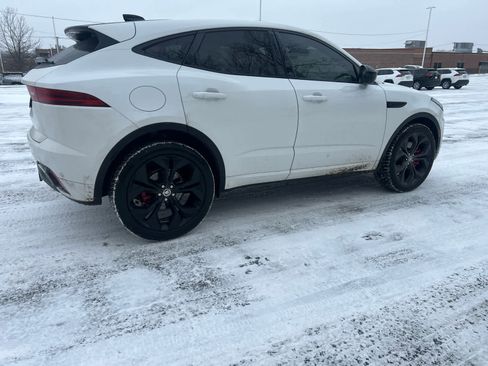 Used 2024 Jaguar E-PACE R-Dynamic SE image 9