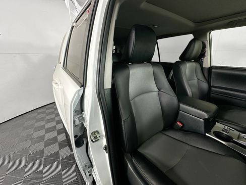 Certified 2024 Toyota 4Runner SR5 Premium image 28