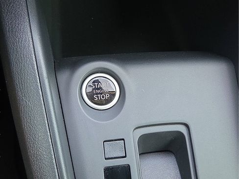 Used 2025 Nissan Kicks Play S FWD image 21