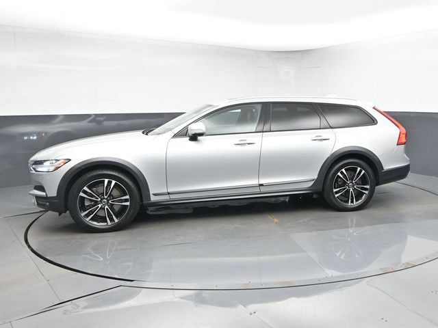 Used 2018 Volvo V90 T5 Cross Country w/ Plus Package AWD/4WD image 4