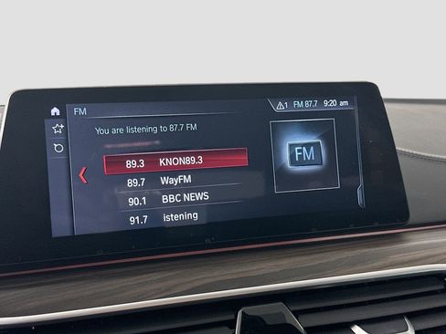 Used 2018 BMW M550i xDrive image 15