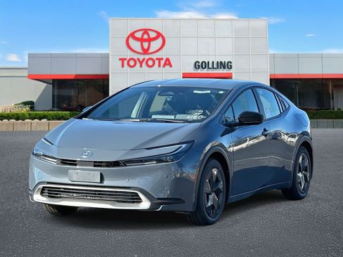 New 2026 Toyota Prius Plug-In Hybrid FWD image 6